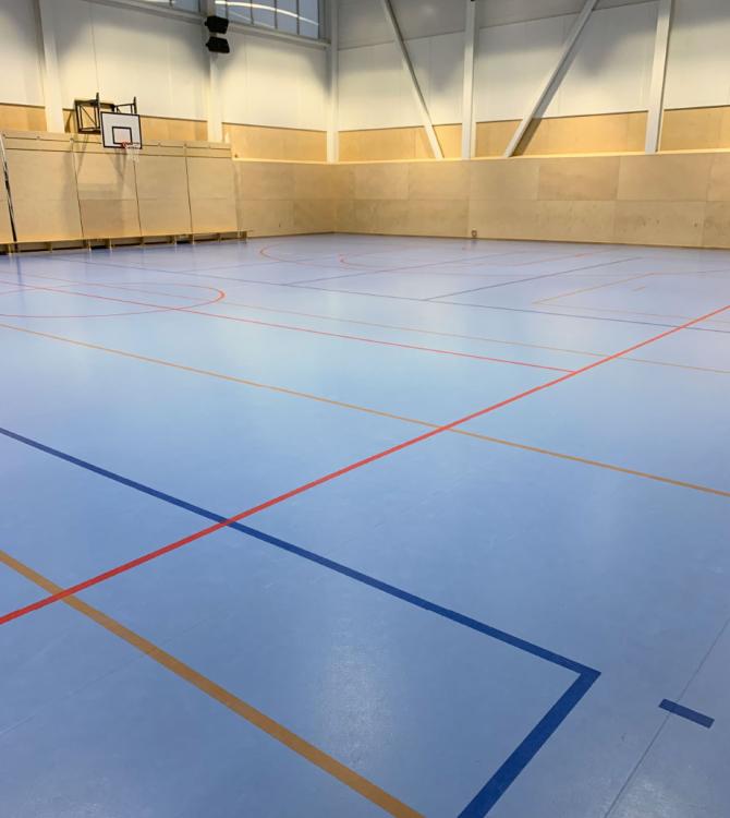 Sportsgulv i flerbrukshallen på Lunde skole