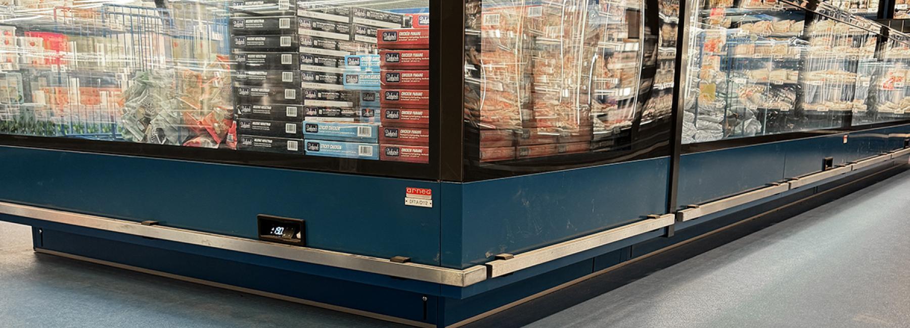 Gerflor ICA Supermarket Sverige GTI Max retail butikk gulv ved frysedisk