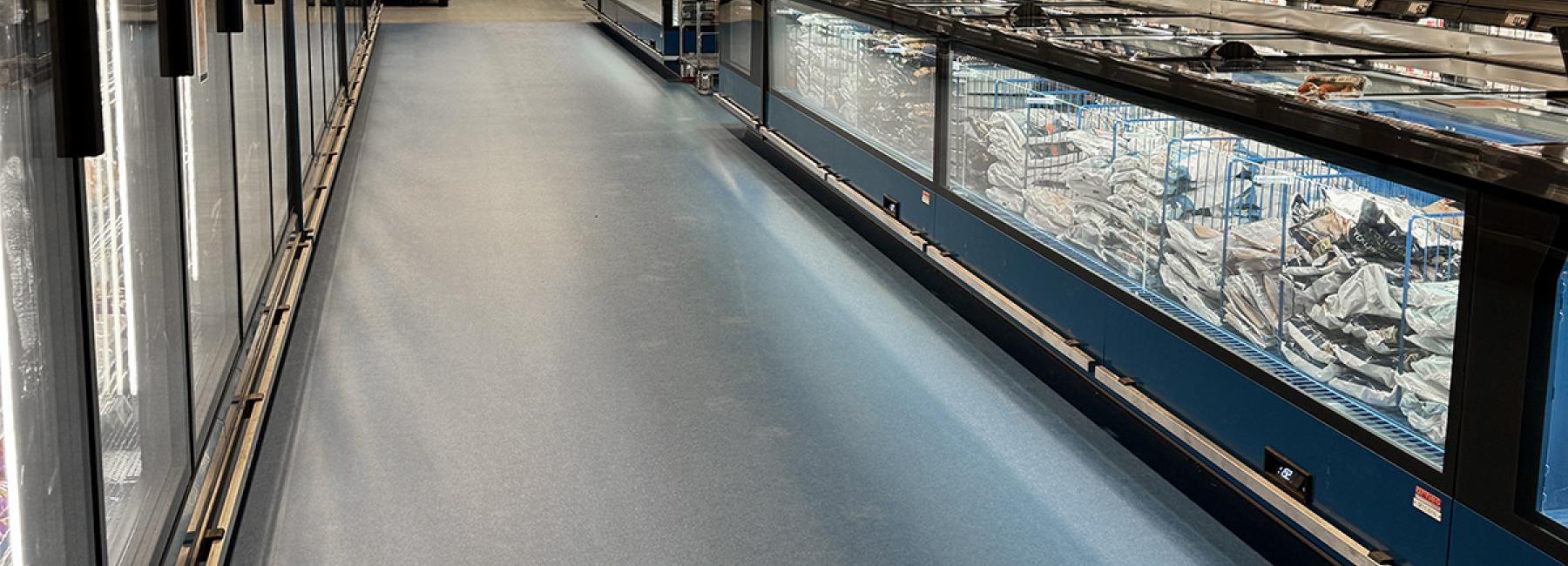 Gerflor ICA Supermarket Sverige GTI Max retail butikk gulv ved frysedisk