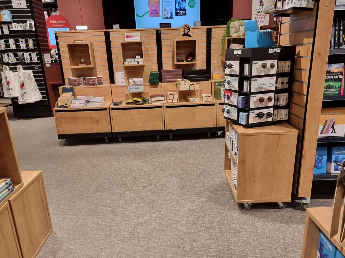 bilde av gulvet i en bokhandel i Hyvinkää i Finland, 