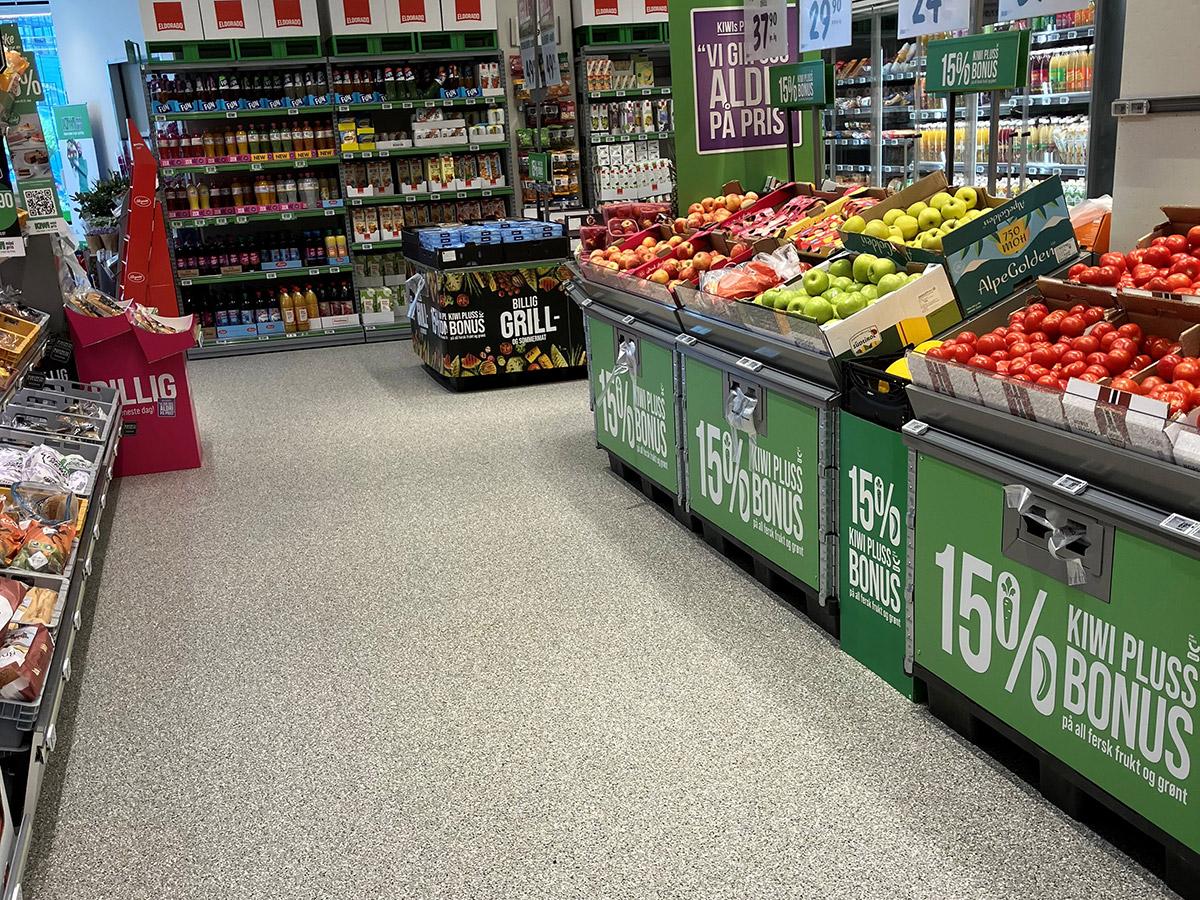 disker med frukt i en kiwi butikk