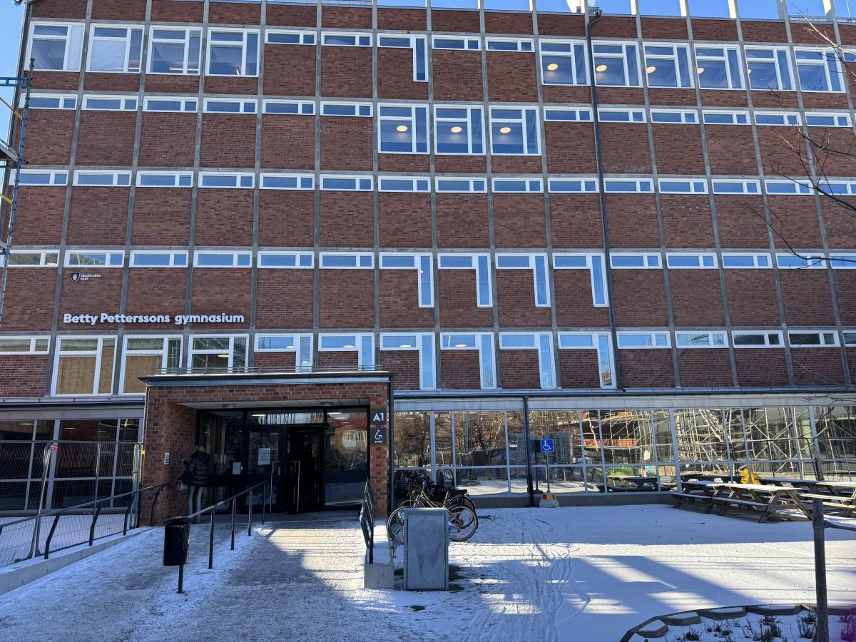 fasaden til Betty Petterssons Gymnasium 